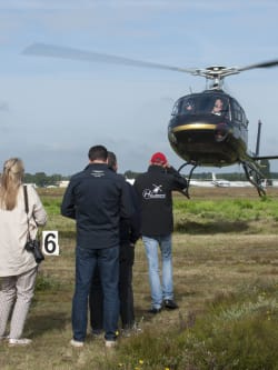 s'asseoir à côté du pilote hélicoptère