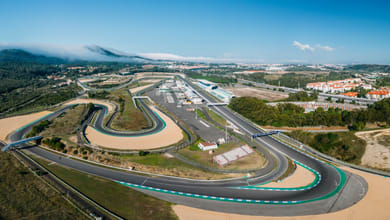 photo aérienne du circuit de monthlery