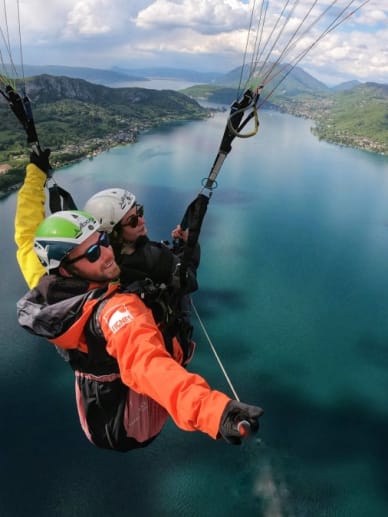 lac montagne annecy